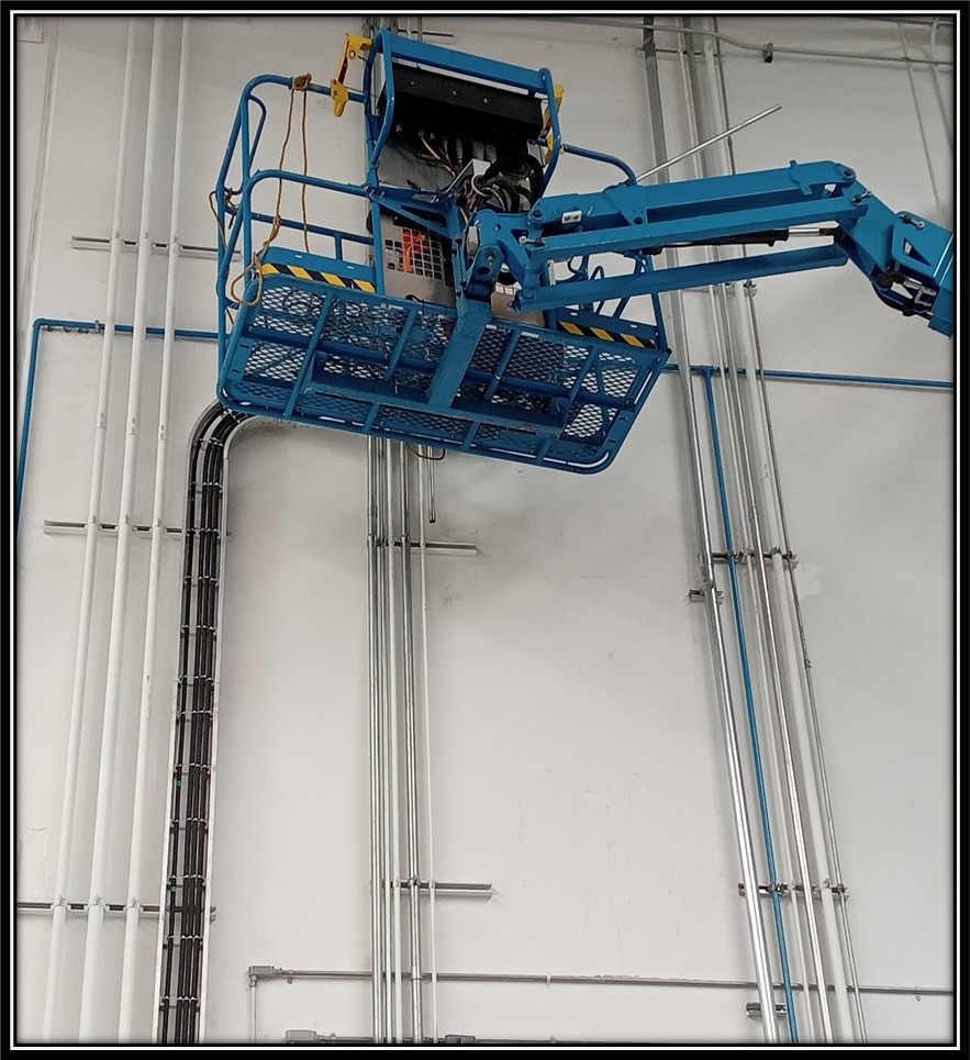 Instalacion electrica de tablero,charola,cableado a cada compresor y secador en cuarto de compresores